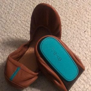 Tieks Chestnut size 10. Never been worn.